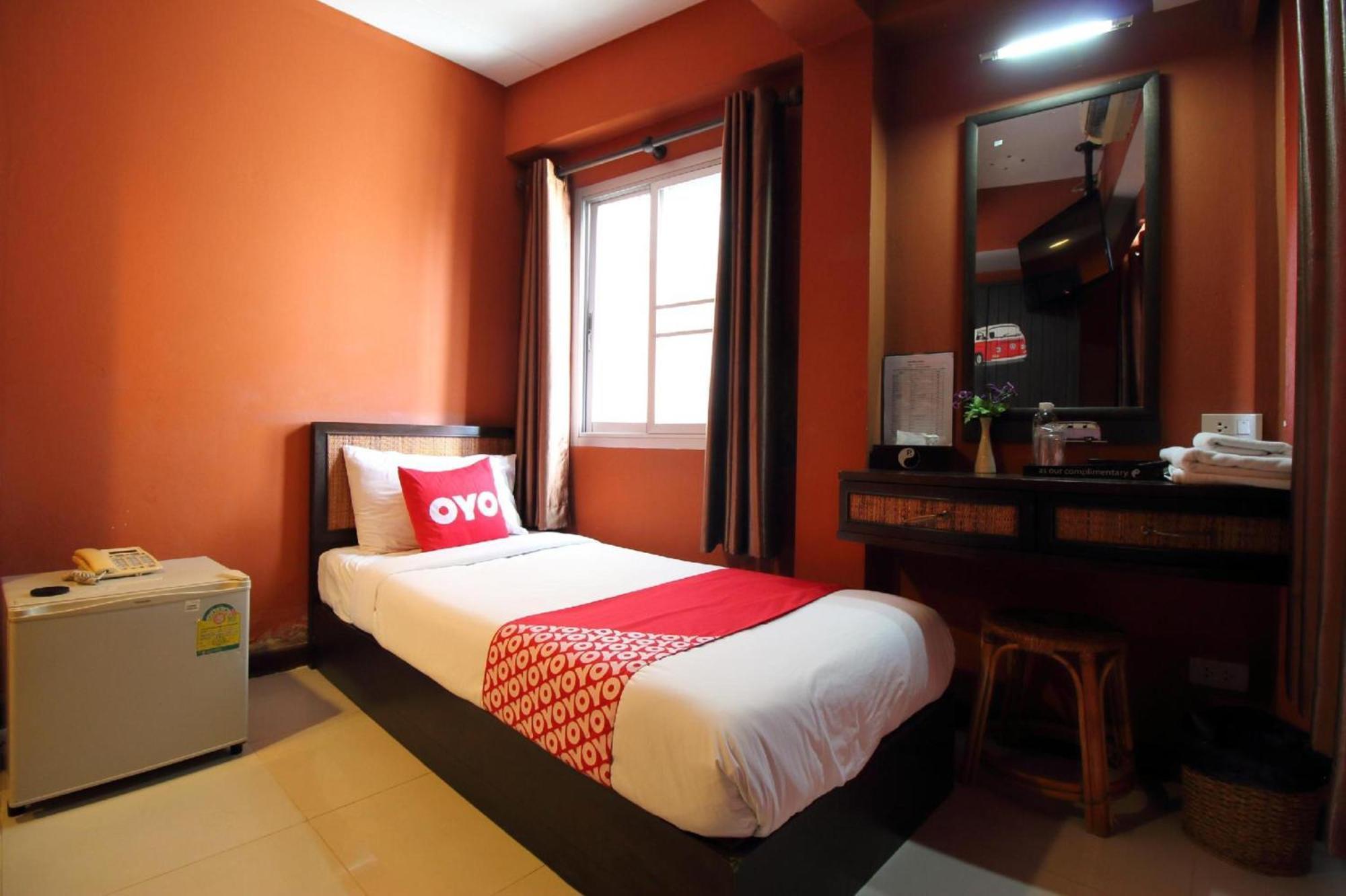 Pannee Lodge Khaosan - Sha Plus Bangkok Exterior photo
