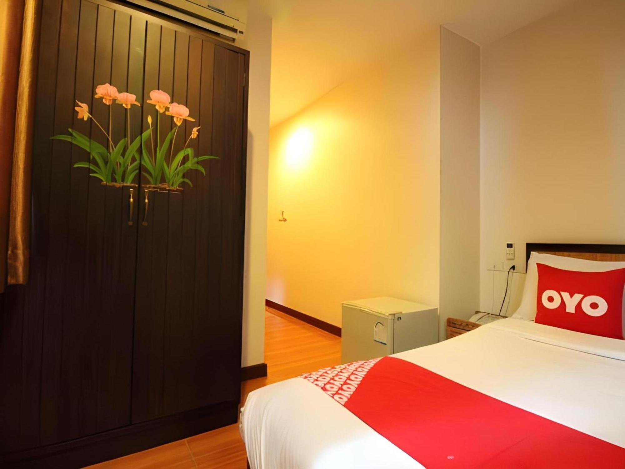 Pannee Lodge Khaosan - Sha Plus Bangkok Exterior photo